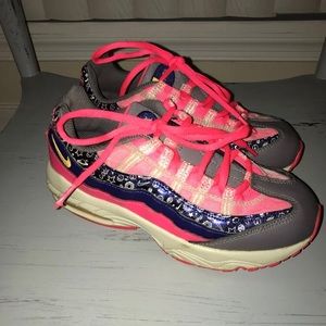 Nike Air Max 95 (Little Kids)